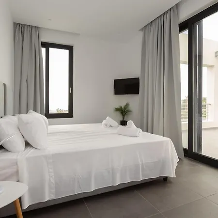 Villa Vista Komos 2, New Building